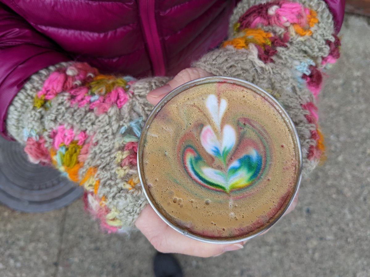 forever_ware's tweet photo. Field trip to @cafeastoria_stp this morning for a rainbow latte from the secret menu! What do you think of the @forever_ware stainless steel reusable togo cup? It's insulated so your drink stays hot and your hands don't get burnt! #latteart #foreverstpaul #takeittogo https://t.co/dyGlZVftC6