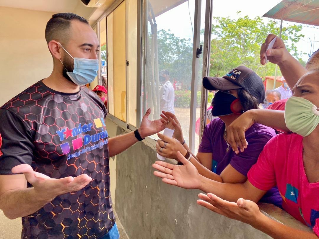YonderDuran's tweet photo. Excelente demostración de fuerza de nuestro PSUV https://t.co/MmKRc79p3o