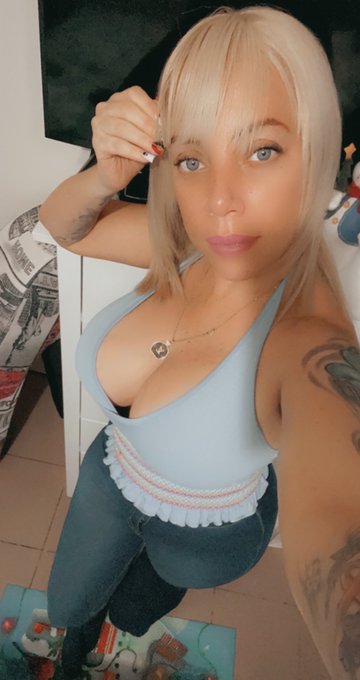 Buenas noches https://t.co/dKMF5nridL