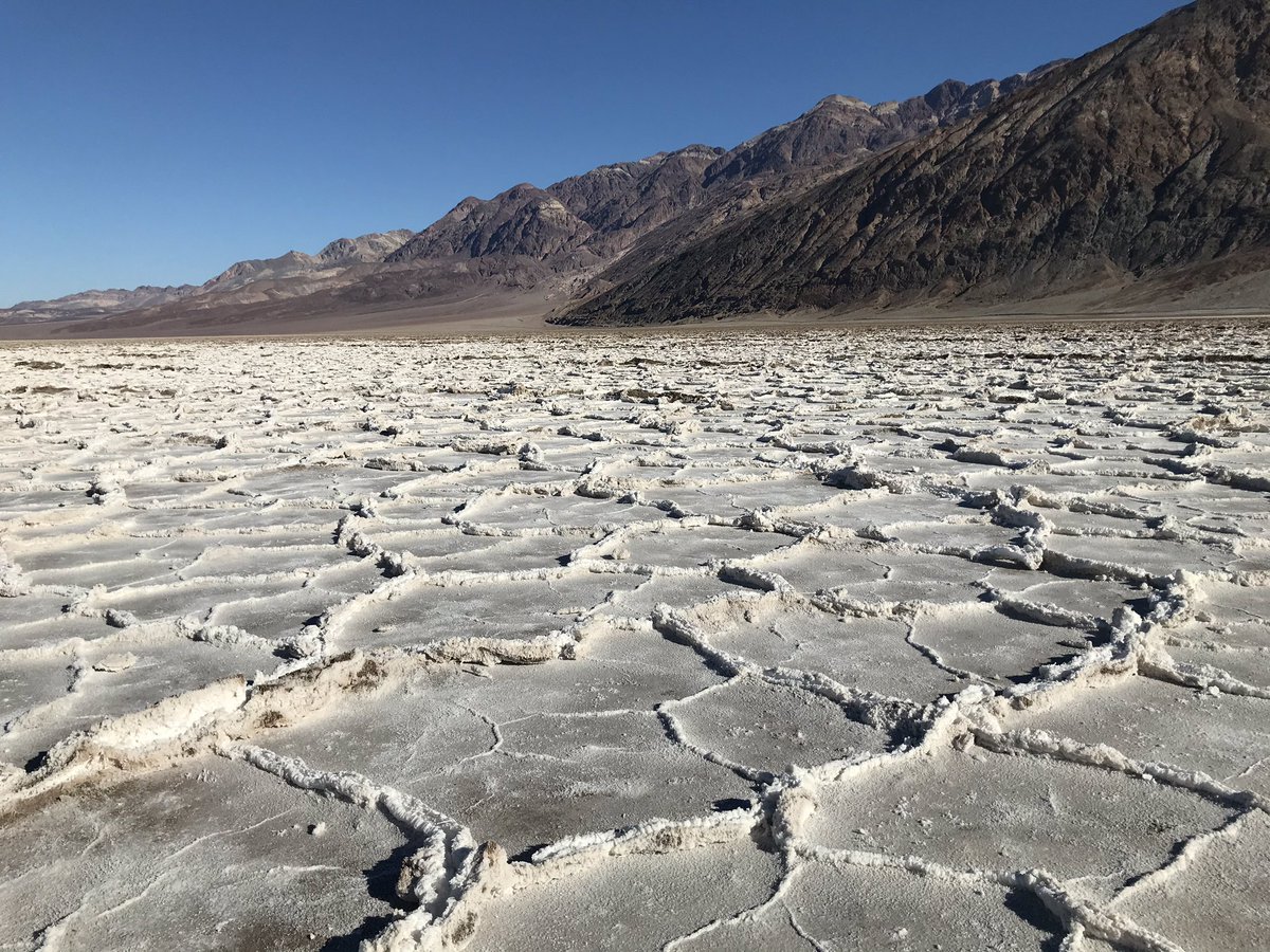 DaveDTC's tweet image. The salt flats at Badwater death Valley California USA
