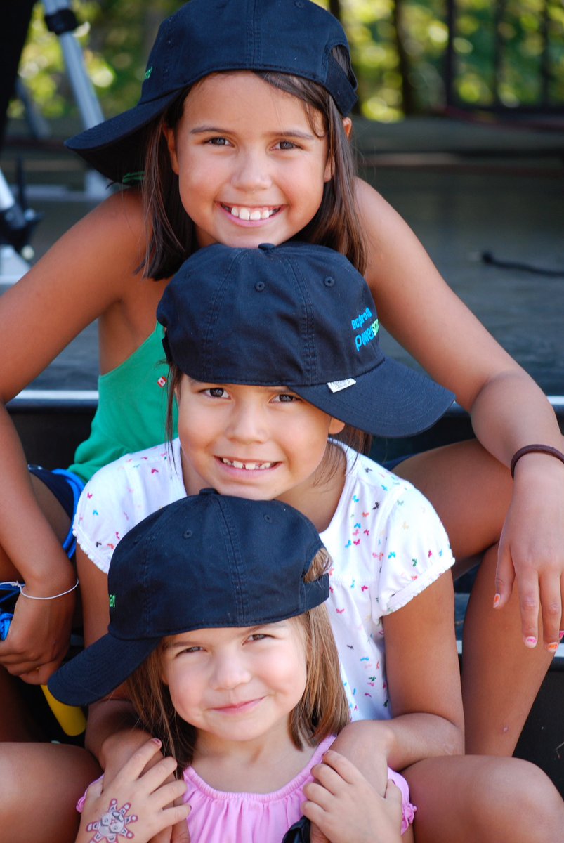 So this is now my new screensaver on all devices. Love looking at old pics 📸. Cannot believe this was almost 13 years ago—two oldest girlies are now @UBC. 😳🙏🏽 🕰 #SundayNightSmiles ❤️😁