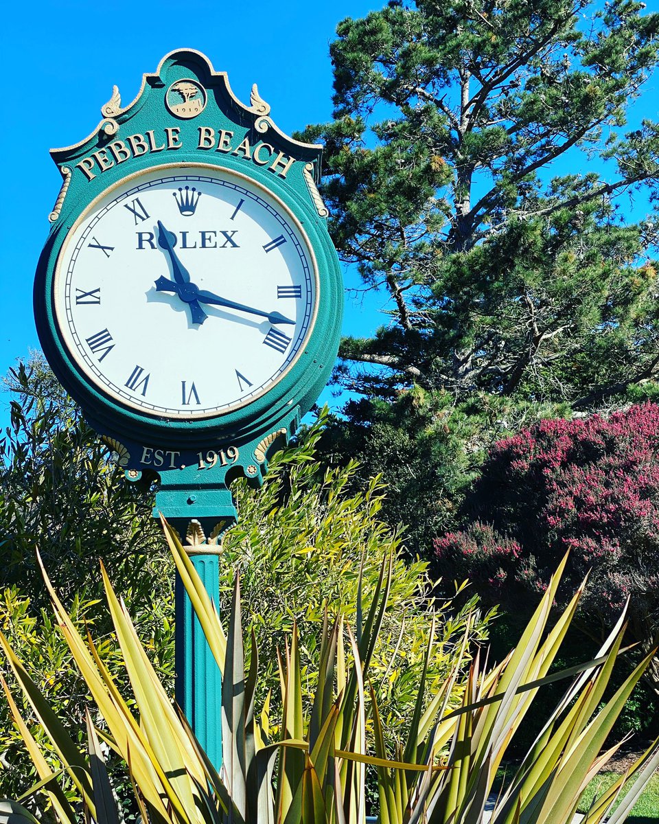 nhowe's tweet photo. Beautiful day at Pebble https://t.co/wu7zEPdvqX