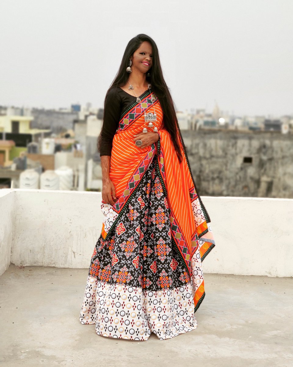TheLaxmiAgarwal's tweet photo. Beautiful Morning ❤️
Outfit :- miracle_naari 
Jewelry :- stree.india
PC :- @Anthonylal1

Thank u so much my all well-wishers 🙏 https://t.co/bI5WwyRK6B