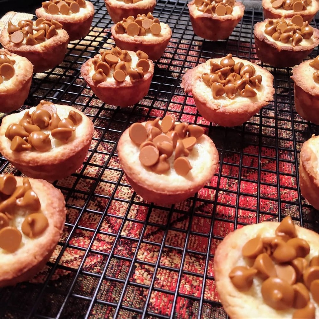 WeekendCook's tweet photo. Cinnamon Chip Gems

#holidayseason #cookies #baking #homemade #autumn #cinnamon #foodpics #yum #sweet https://t.co/b7Vde8tNGT https://t.co/bEPRiskiXs
