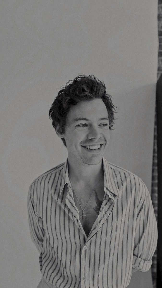 HarryArgentina's tweet photo. ¡Estamos en las últimas horas decisivas! Hasta mañana a las 17:00 tienen tiempo.

Comenten: I’m voting for Fine Line for Favorite Album - Pop/Rock at the #AMAs 

Recuerden son 10 votos por usuario, por categoría, por día y por método ¡Los RT también valen como voto! https://t.co/jrnY5Tz34W