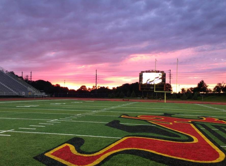_nolanfinn's tweet photo. The amazing week kept going. Amazed to announce my third offer this week. Today I received a scholarship offer from University of Guelph. Thanks @ryshea7 @Grypholinecoach @guelph_gryphons for this tremendous opportunity. #gogryphsgo https://t.co/gxhNor81Gq