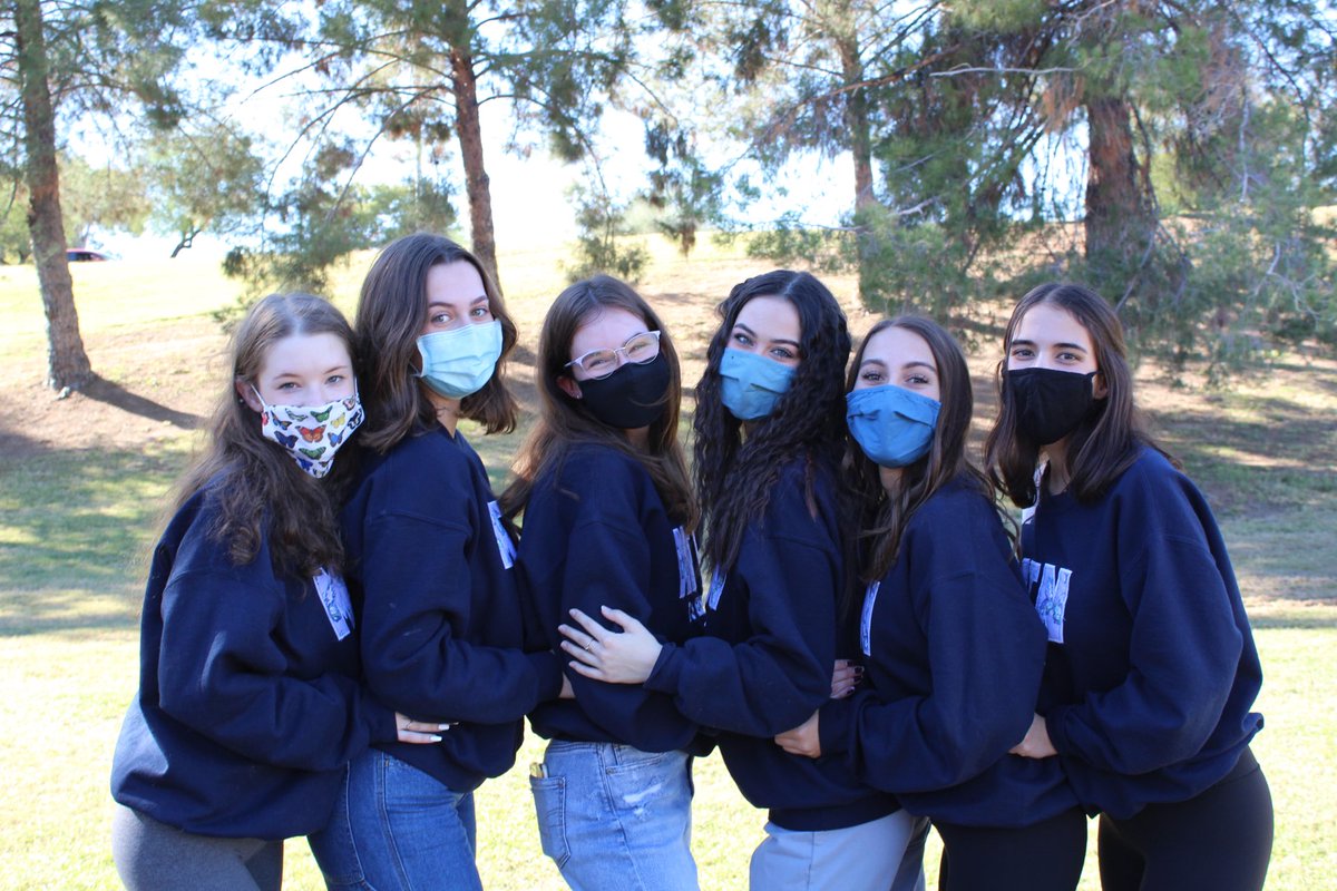 First ever board pic from 73 BBG 🤍🦋⁦<a href="/MTNsiah/">Katie Fabricant</a>⁩ ⁦<a href="/MTNSganit/">Gianna Lampert</a>⁩ ⁦<a href="/MTNGizborit/">Katie Fabricant</a>⁩ ⁦<a href="/MazkirahMTN/">Sam Kiser</a>⁩ <a href="/MTNShlicha/">Sylvie Harris</a>