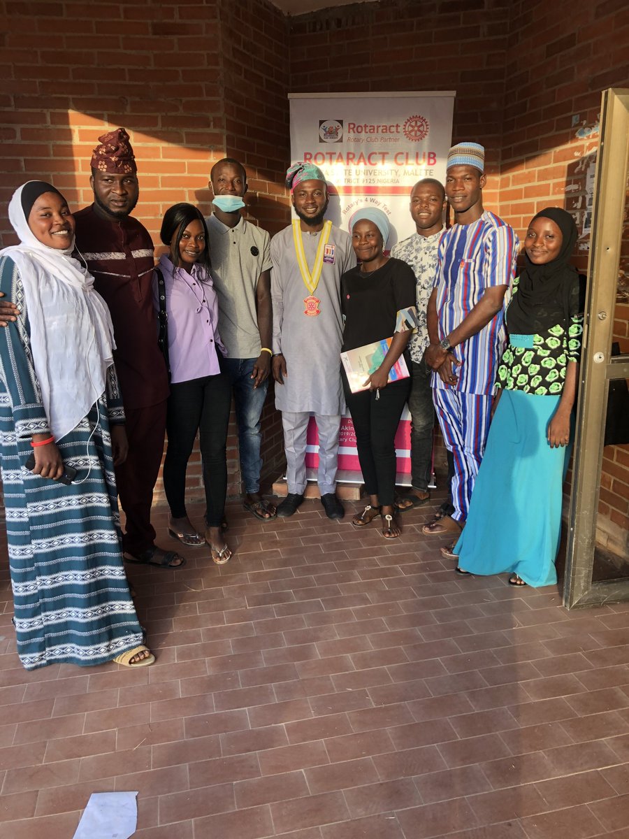 KwasuRac's tweet photo. Yesterday Fellowship with the Family.

Rotaract is good....✊✊ https://t.co/Pqs5Le4AsI