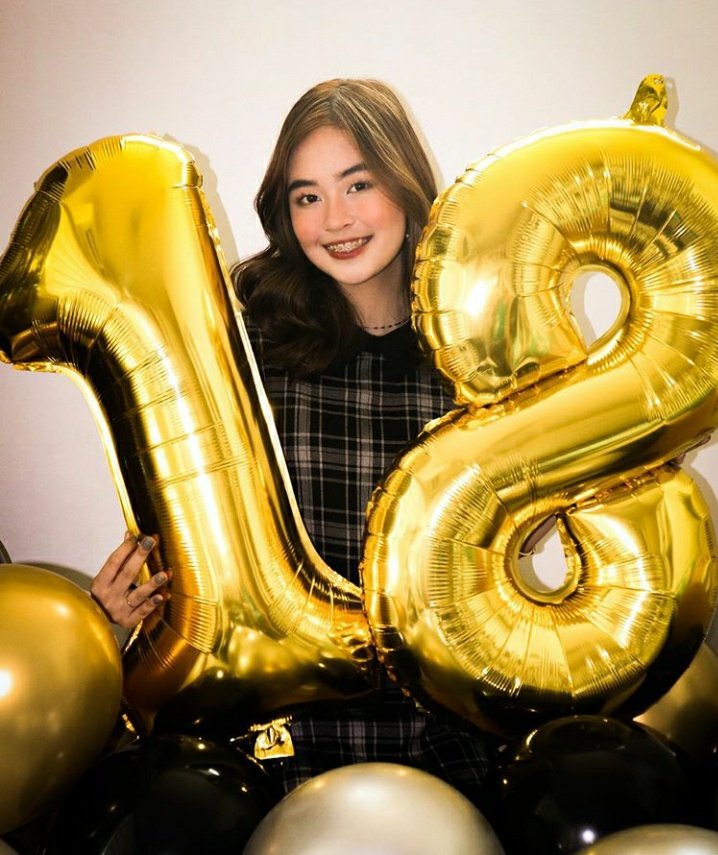 panmiIy's tweet photo. happy 18th birthday, @cesstorres_ from PANMILY MAIN!! <3

we love you!! #PrincessTorresAtEighteen https://t.co/vHFyb7se9J