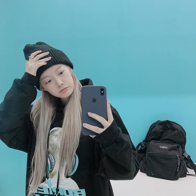 92KNari's tweet photo. 오예- 연습실- 🤪 https://t.co/G20NZq2p0e
