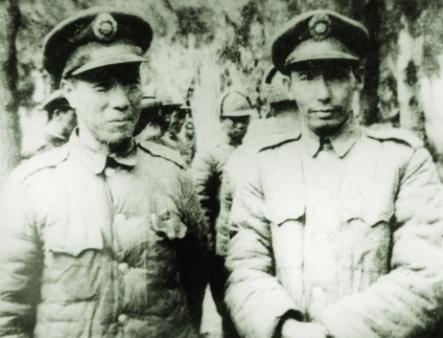 66 & 67) Lieutenant Generals He Jifeng and Zhang Kexia, Republic of China Army, whose shocking defection with 59th and 77th Armies to communists in 1st phase of Huaihai Campaign, ensured encirclement and destruction of General Huang Baitao's 7th Corps.  https://twitter.com/simonbchen/status/1307155867838496768?s=20
