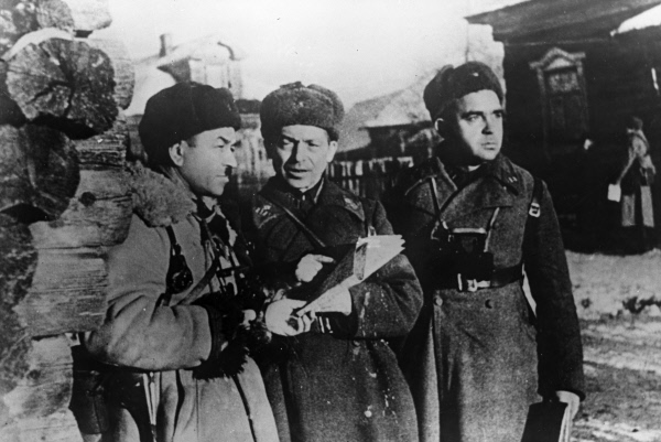 Russia's tweet photo. Today 🇷🇺 #Russia commemorates the legendary 28 guardsmen of the #Panfilov Division who sacrificed their lives to repel Nazis from Moscow, having destroyed 18 enemy tanks. 🛡️ Their feat was immortalized through the Guardsmen's Memorial in Dubosekovo (110 km from Russia's capital) https://t.co/weGBCcZZyZ