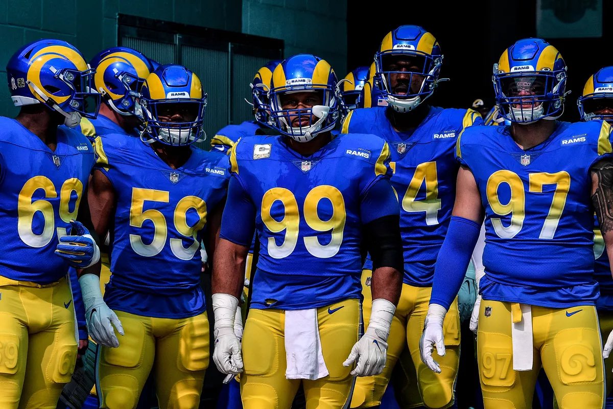 FMLReport's tweet photo. After dismantling the Cardinals 38-14, the Rams are now 4-1 on the season and 2-0 vs Division opponents. With the #1 Defense in the league, is it safe to crown the Rams as the new NFC West favorites?
#SeasonXII #Week6 https://t.co/Ky3INiaBm9