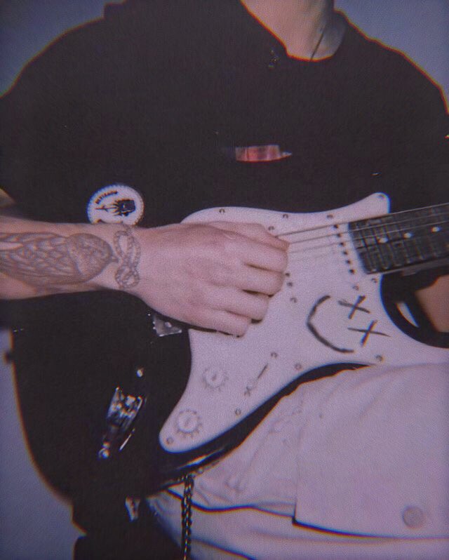 𝙼𝚊𝚛𝚒𝚘 𝙱𝚊𝚞𝚝𝚒𝚜𝚝𝚊 𝚊𝚜 𝙻𝚘𝚞𝚒𝚜 𝚃𝚘𝚖𝚕𝚒𝚗𝚜𝚘𝚗 𝚊 𝚗𝚒𝚌𝚎 𝚝𝚑𝚛𝚎𝚊𝚍;;