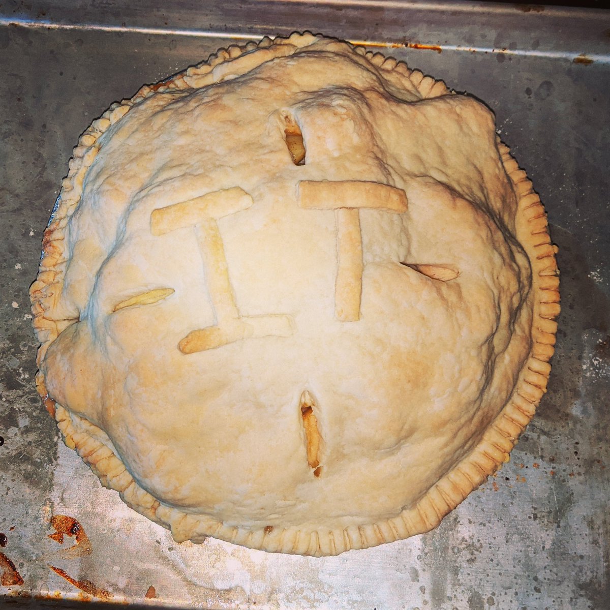 MSertner's tweet image. You cannot demand a service while degrading those who provide it. Show thanks to the overlooked.