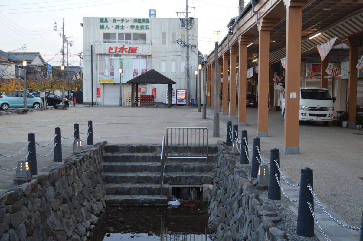 Asturio 三重県立図書館における桑名市の住宅地図の最古は1973年版 桑名市立中央図書館における桑名 市の住宅地図の最古は1990年版 桑名市立中央図書館に4ページ分だけある1967年版住宅地図の複製 や 1958年や1967年の都市計画図 がなかったら 5館中3