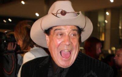 It was broadcast live on Channel 7 and simulcast on radio stations like B105 and TripleM. Molly Meldrum (who was on a long-term Channel 9 contract) was given special permission to appear on Channel 7 for one night and host the five-hour program.
