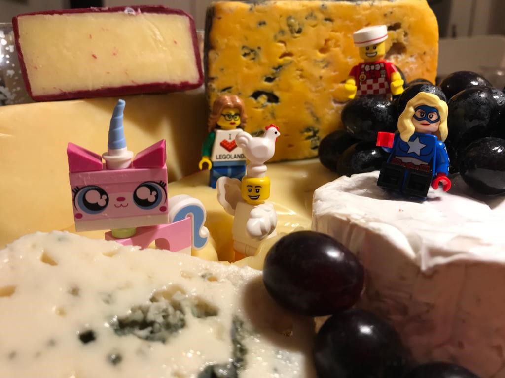 Join our host <a href="/CoreMathsTom/">Tom Rainbow</a> for #CoreMathsChat at 7pm. Tonight he is discussing the #maths associated with cheese.

Everyone very welcome and puns are encouraged.

#mathschat #mathscpdchat <a href="/Advanced_Maths/">AMSP - Advanced Mathematics Support Programme</a> <a href="/MEIMaths/">MEI</a>