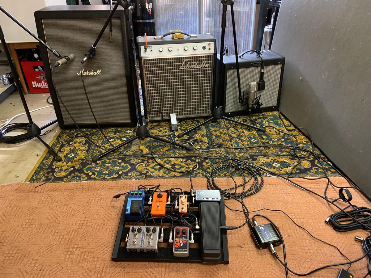 FeiningerBand's tweet photo. Studio Guitarrecording 11/13 done @FeiningerBand @marshallamps #echolette @Fender #rodenberg #hochstift @Region_Fulda @gibsonguitar https://t.co/v1qgOWYJ2D