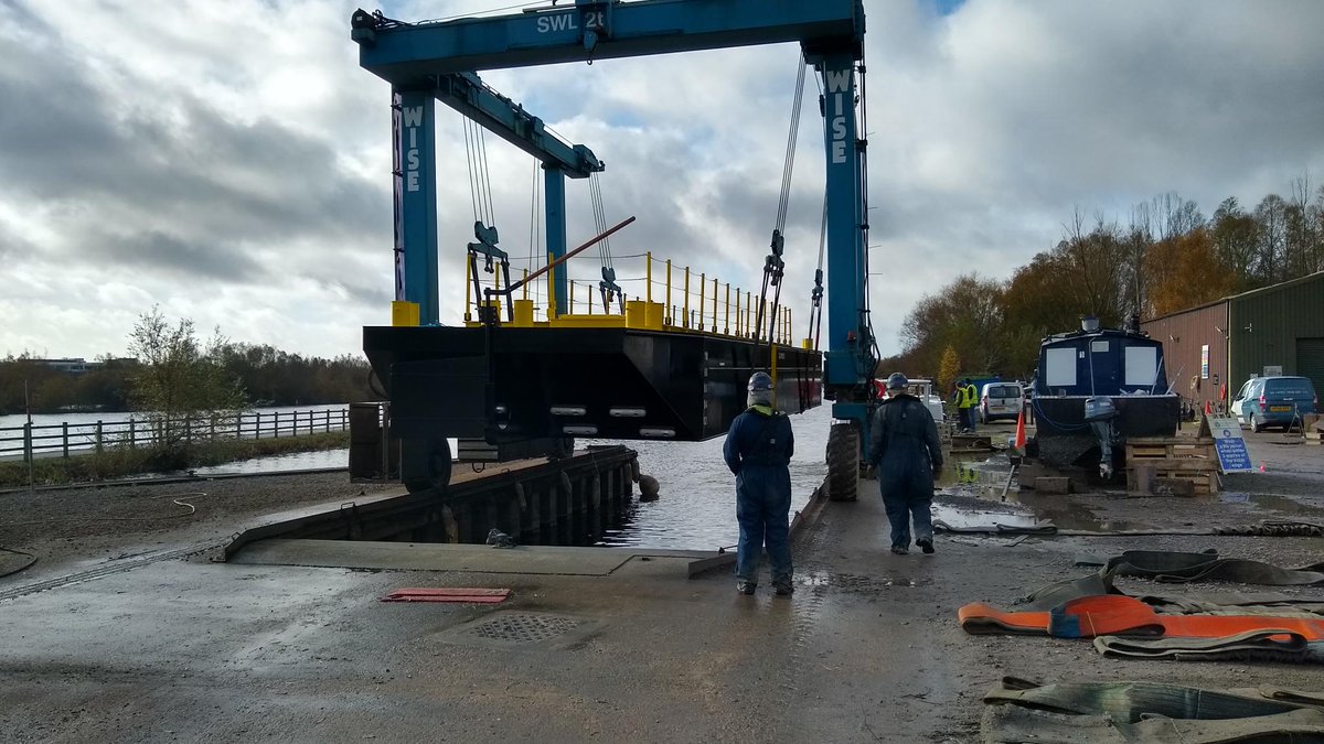 Mainstay_Marine's tweet photo. The first of 5 barges have been launched 🙌🏻💪🏻@DefraGovUK  @EnvAgency #lookinggood #launchday #ontothenextone #workboatbuilders #PembrokeDock #Caversham https://t.co/4KHA9Bmnjo