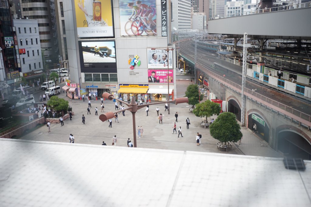 Uzivatel 富士越カメラ Na Twitteru 年9月から新橋に移転してきたので新橋を少しづつ勉強していきます 今ある新橋駅は昔は烏森駅という別の名前の駅だったそうです 大正3年に新橋と名前が変わり 元々の新橋駅 汐留駅になったそうです