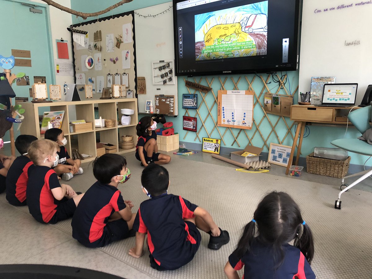 Julhus98's tweet photo. Finally the #travelingtale has come to us from @MaiaBassett @teacherclaudio1 Ss used the #storymountain to help track and develop the story. Stay tuned for the ending! @GEMS_Singapore https://t.co/hUj8NciQcZ