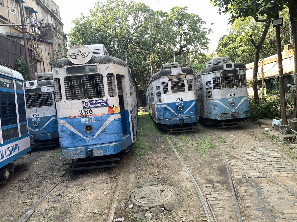 WalterJLindner's tweet photo. #DidYouKnowThat Kolkata’s Tram is the only and oldest (1902) in IND? Environmental friendly &amp; icon of Kolkata! Only 6 lines (of 36) still in function. Quite a number of Bollywood movies were shot in those trams (Kahani, Piku, JayJay), esp famous route 36 (Khidirpur-Esplanade) https://t.co/lxNGtaCMQ3