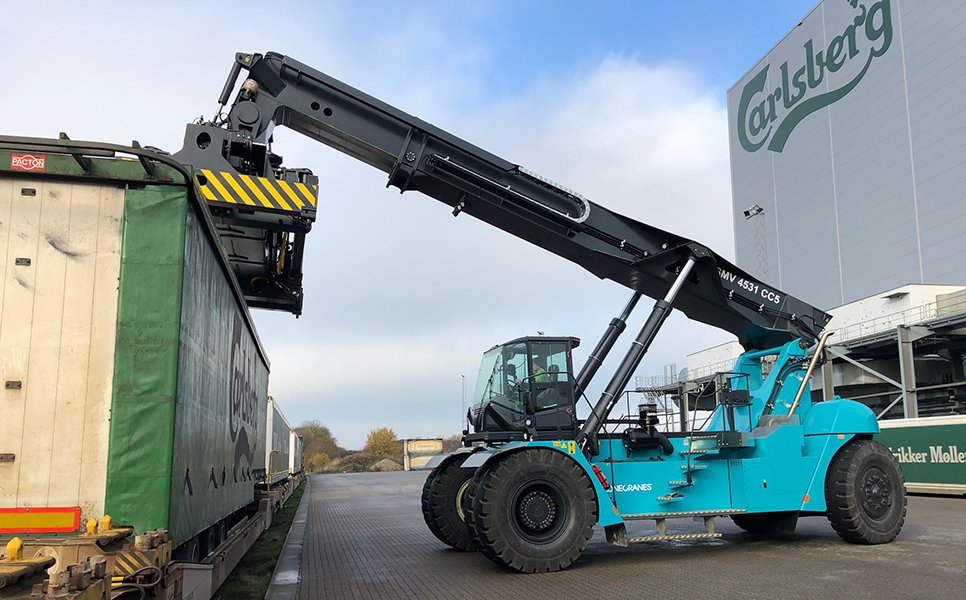 KCLiftTrucks's tweet photo. #Carlsberg has just received a new #Konecranes reach stacker for their brewery in Denmark, to upgrade and further improve efficiency.
Want to know more? https://t.co/O5EAWa9dty
#kclifttrucks #builtforyourworld #Carlsberg #news https://t.co/daEfywY2to