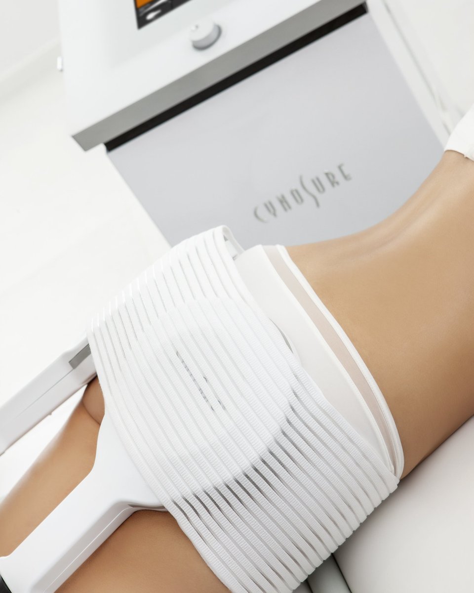 CynosureSpain's tweet photo. #Cynosure® trae la mejor #aparatología para estimular el #TonoMuscular de forma no invasiva, en sesiones de 20-40 minutos y con resultados espectaculares. #24000ContraccionesMuscularesEn20minutos con
#StimSure® ‼ 👉🏻 https://t.co/vzWju0RBM1 💪🏋️‍♀️🏋️‍♂️ https://t.co/ziFawWEThJ