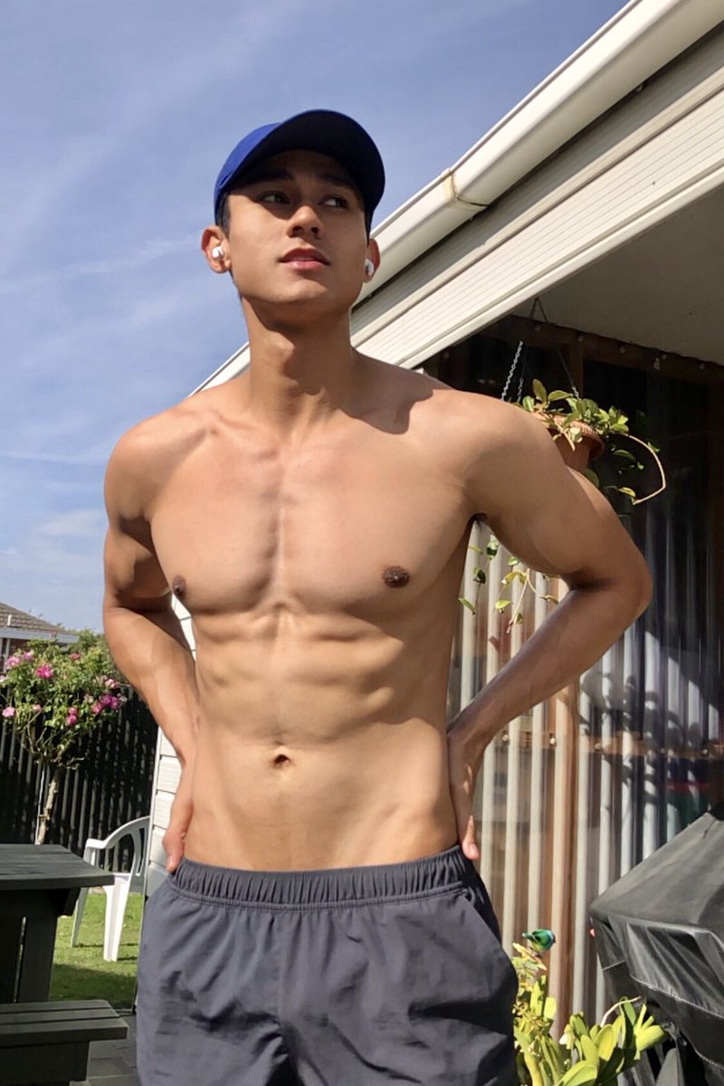 AaronBeauDavis's tweet photo. Hello po 👋 https://t.co/PsEWEjs9aS