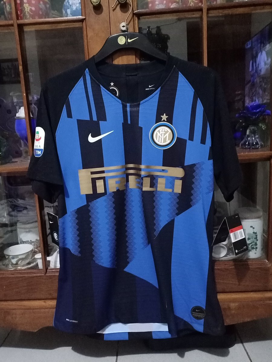 AlmauludyR's tweet photo. Inter x nike 20th mashup ini menurut saya. Nyari replikanya aja susah sekarang
Ini lagi nyari replikanya, kali aja ada yg mau upgrade, tukar sama vaporknit saya ini hehe☺️ https://t.co/qvtjGZ1NBM