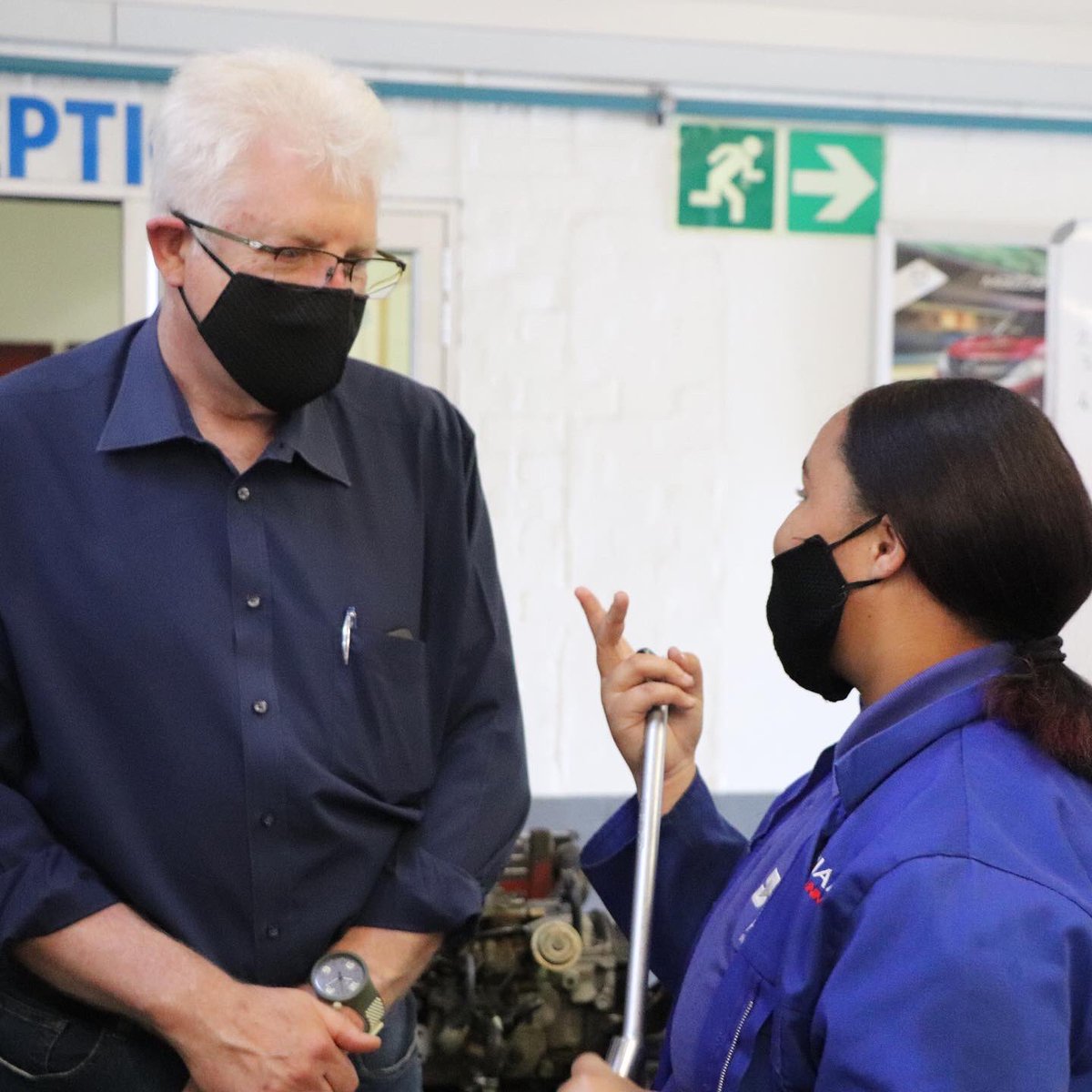 alanwinde's tweet photo. My second stop is at Motus Technical Academy to meet interns and see the work they have put in to support skills development and equipping young people with the experience to be able to find a job. #WCRecoveryPlan https://t.co/p5pqaLfapz