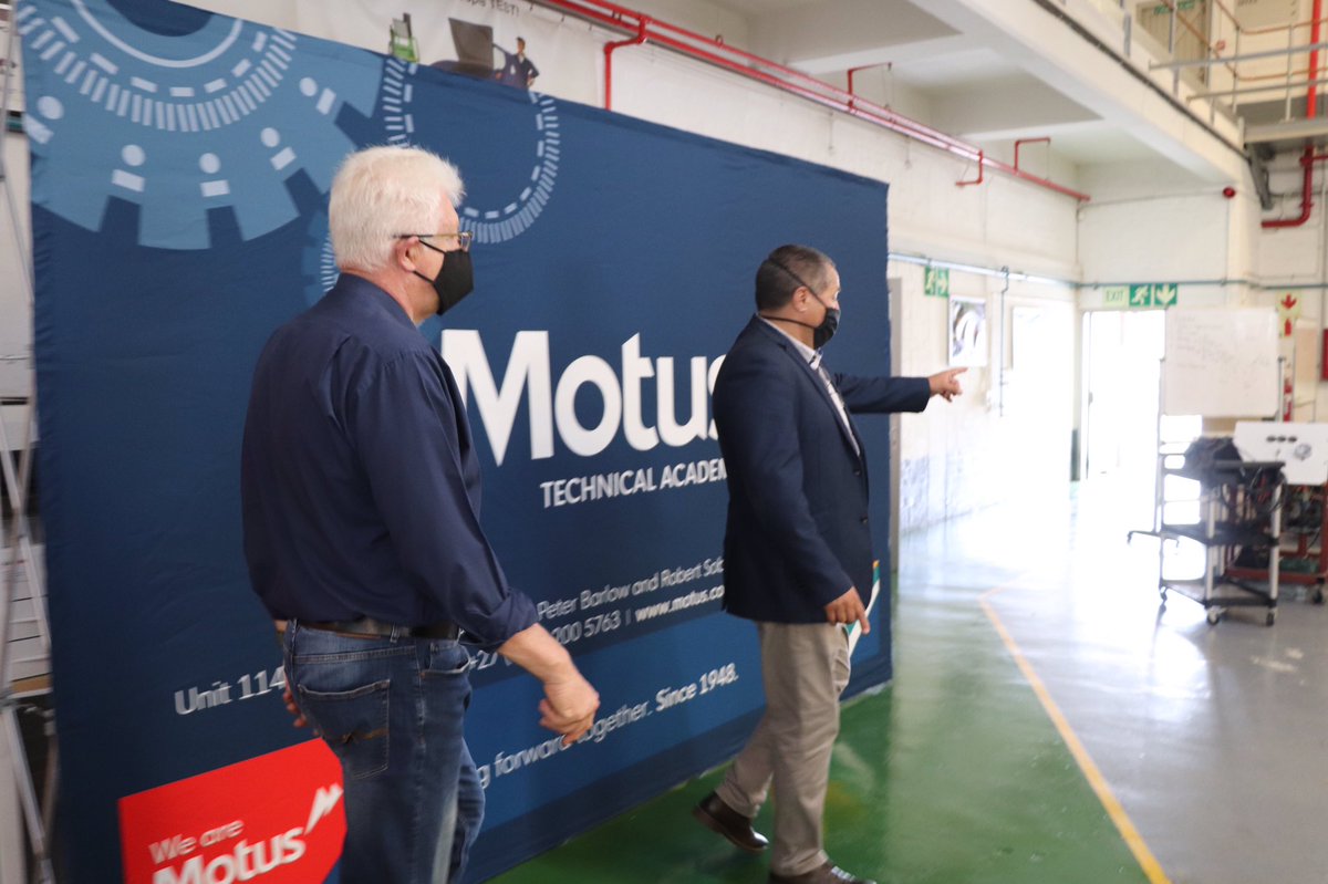 alanwinde's tweet photo. My second stop is at Motus Technical Academy to meet interns and see the work they have put in to support skills development and equipping young people with the experience to be able to find a job. #WCRecoveryPlan https://t.co/p5pqaLfapz