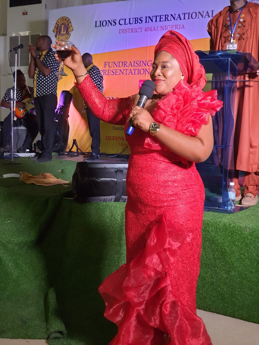 BondsofKindness's tweet photo. Proposing a toast to the Federal Republic of Nigeria
#FundRaisingAndPublicPresentationofDGAromolaran

#BondsOfKindness https://t.co/mLdakSQ7Nn