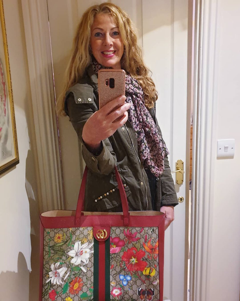 casaroseboudoir's tweet photo. When you get excited about going to Waitrose! 🤪 #lockdownlifestyle 
Happy Monday! Love Rose X https://t.co/6gBcL3JDFC