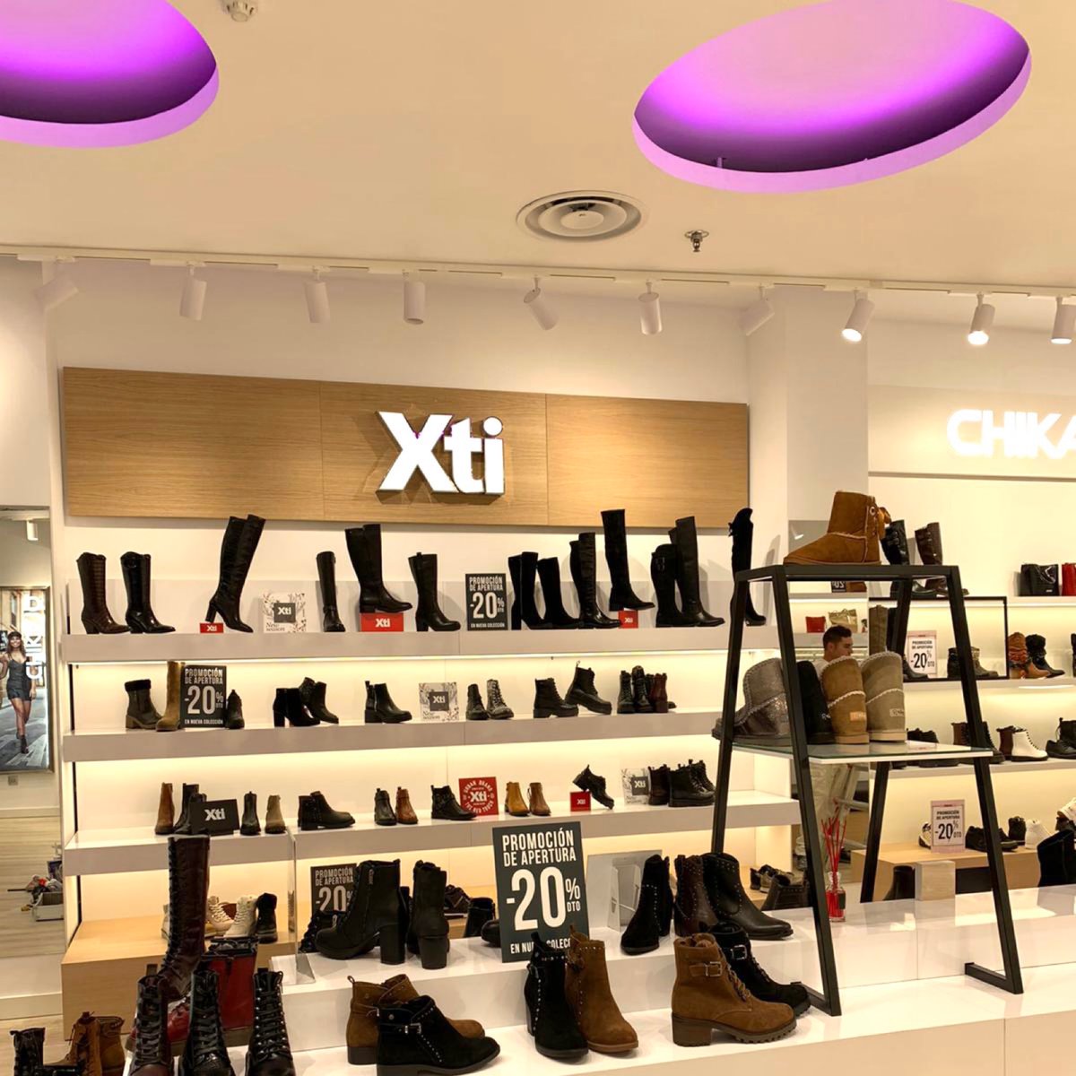 ledshome's tweet photo. Tienda CHIKA10-Xti C.C. MADRID
Otro magnífico Proyecto ejecutado en 2020 de la mano de unos de nuestros grandes colaboradores @gci.concept , realizado con nuestro proyector estrella CAPRI de 40W.
#iluminaciónretail #equipoledshome
https://t.co/6kkom345fw https://t.co/xESqLEIBRE