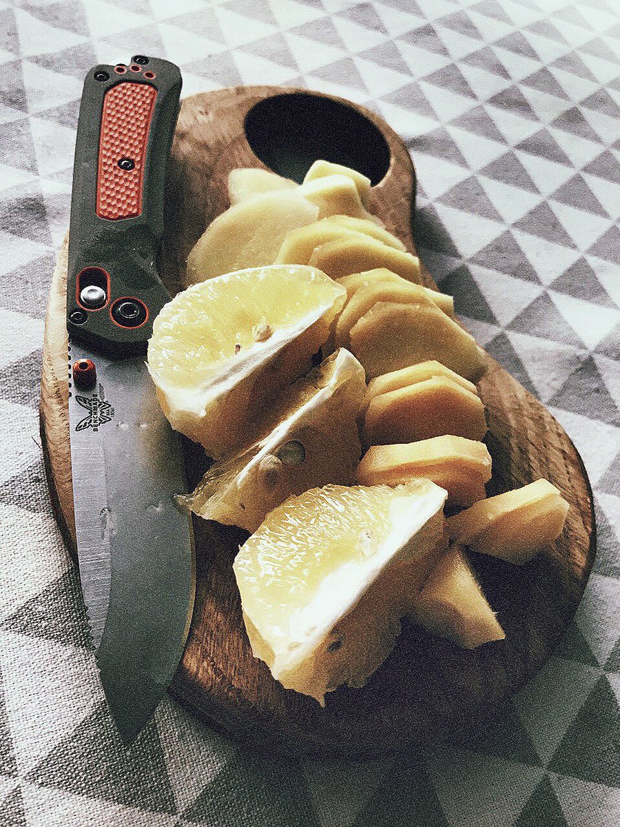 KapKhv's tweet photo. @BenchmadeKnives vitamins are here https://t.co/0vsfV1vYHY