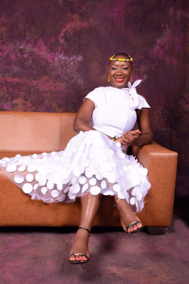 drewura's tweet photo. Happy birthday to me!! Say a prayer for me fam!! It’s the diva’s birthday!! Hip hip hurray ❤️🎊🎉😇💃🏾🙏🏾🎈🥰🥳🔥👩🏾⚕️🎂🇬🇭.
#birthday
#celebritydoctor
#swagdoctor
#drewura
#queen
#diva
#turnup
#birthdaygirl
#tylj
#blessedchild
#beautywithbrains https://t.co/lEmjqW4FgG