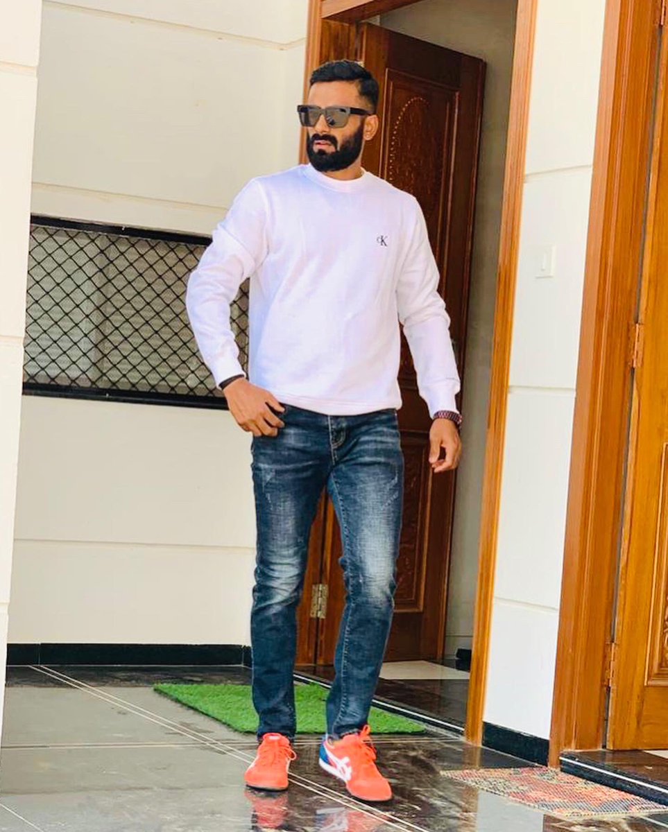 KKhejroliya's tweet photo. 💫 A SENSITIVE SOUL WITH A WARRIOR SPIRIT ⚔️
.
.
.
.
#kulwantkhejroliya #goodvibes #goodmorning #befighter #mondaymood #soul #Mindset https://t.co/jgyotgmJRP