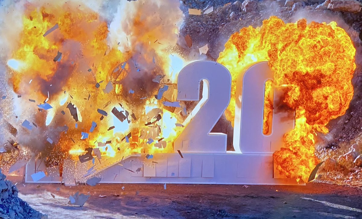 rosalou2's tweet photo. @LastWeekTonight and @iamjohnoliver giving us the symbolism we need right now. https://t.co/MnSZR4gmJX