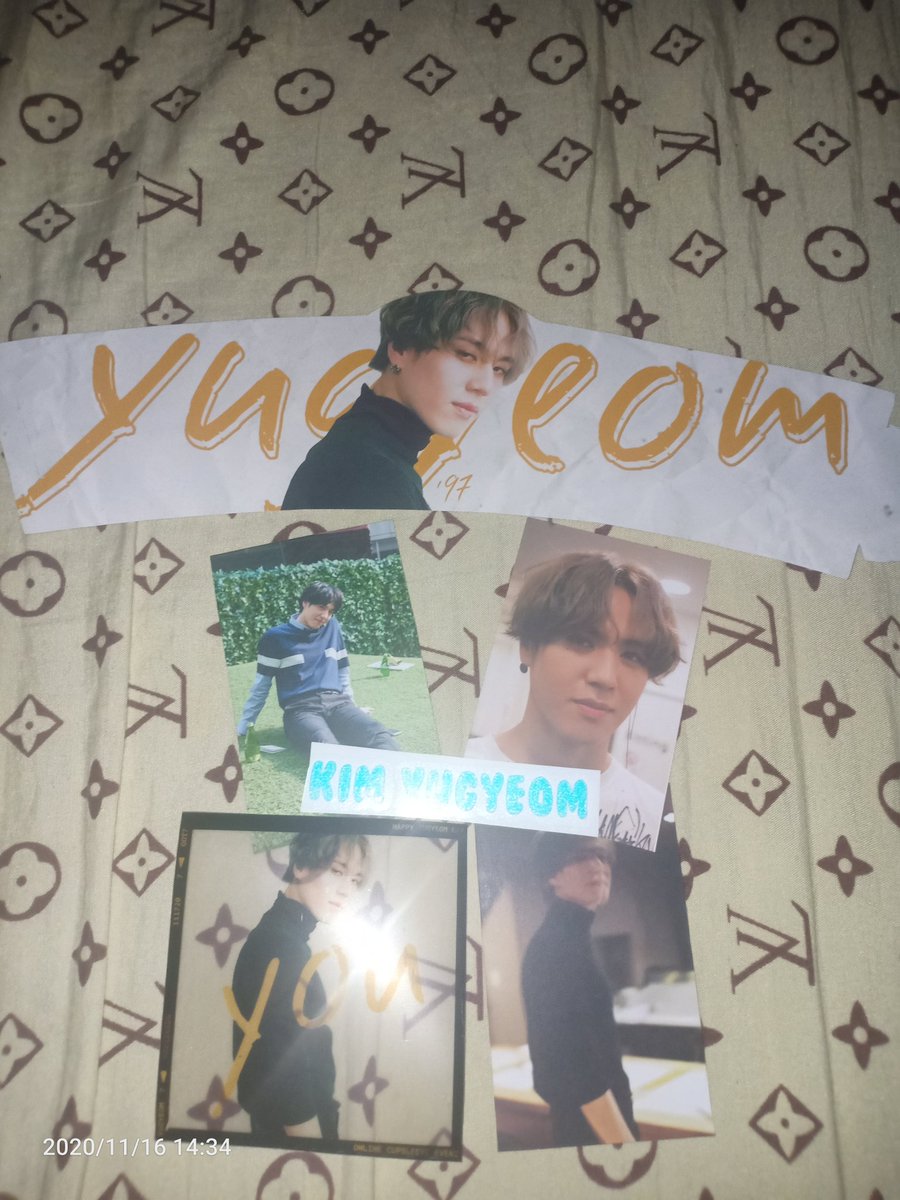HaniHaoGyeom's tweet photo. Dumating na siya😍😍😍
Thank you @GOT7Cav ang cute ng PCs sakto yung dating nya bago yung mismong birthday ni Yugy😍 @GOT7Official #GOT7 https://t.co/H9WzNqgw8f