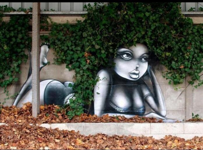 LastNomoro's tweet photo. Creative Mural Tree-Hair Street Graffiti

[THREAD] https://t.co/5VX3MSdZkq
