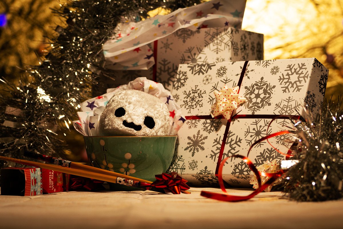 Highodgepodge's tweet photo. Coming later on today to my store... SUSHI GIFT SET 😍🍱  with 3 different ones to choose from!❤️ #etsy #sewing #christmas #gift #sushi #otaku #comingsoon https://t.co/bn4mQGAKYW