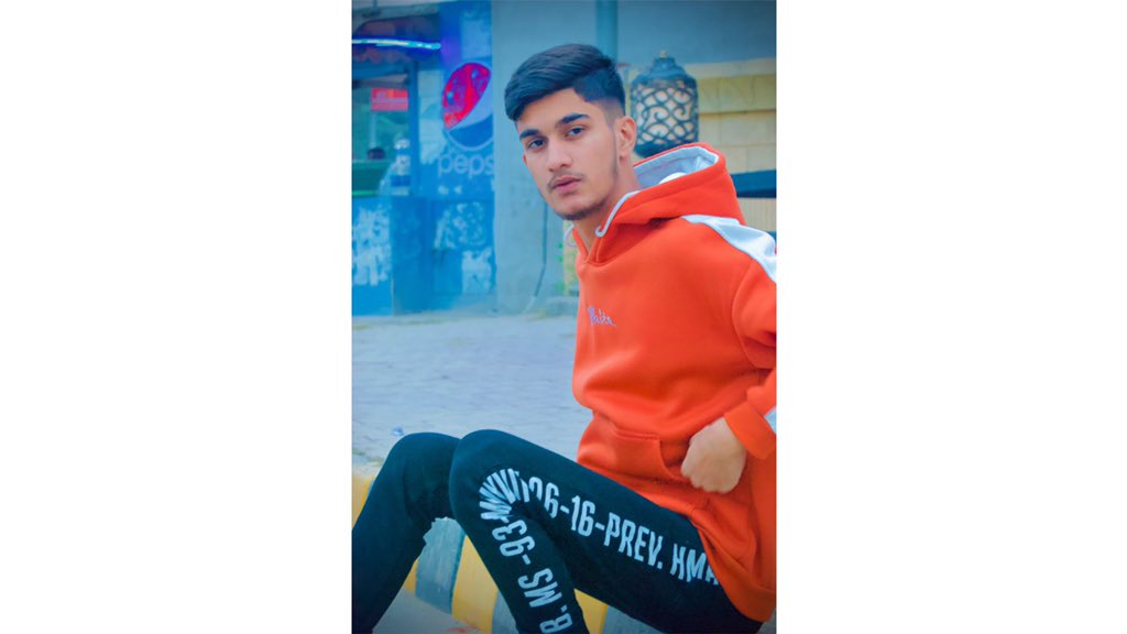 IbraheemSubhan's tweet photo. #Random https://t.co/GNb88XjuwS