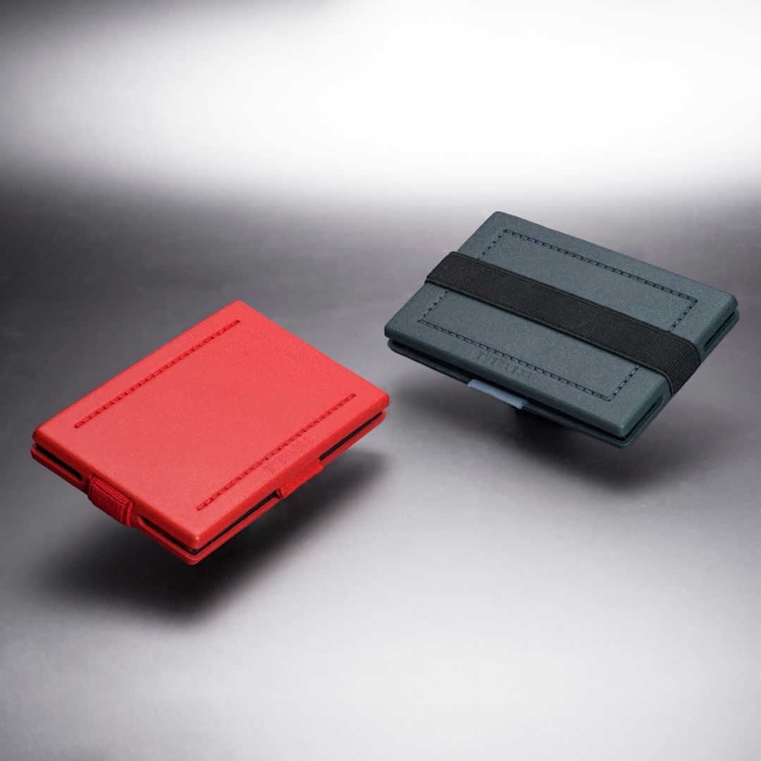 everless_Japan's tweet photo. スマートエコバッグ"EVERLESS"

カラーは
【ラヴァレッド】
【カーボングレイ】
の2色展開です。

【ラヴァレッド】は、鮮やかでありながら高級感漂い、バッグの中でもすぐに見つけられます。【カーボングレイ】は、シックでクールな印象で幅広い方に人気です。 

#Everless
#エバーレス
#エコバッグ https://t.co/ceJdOwjRB6