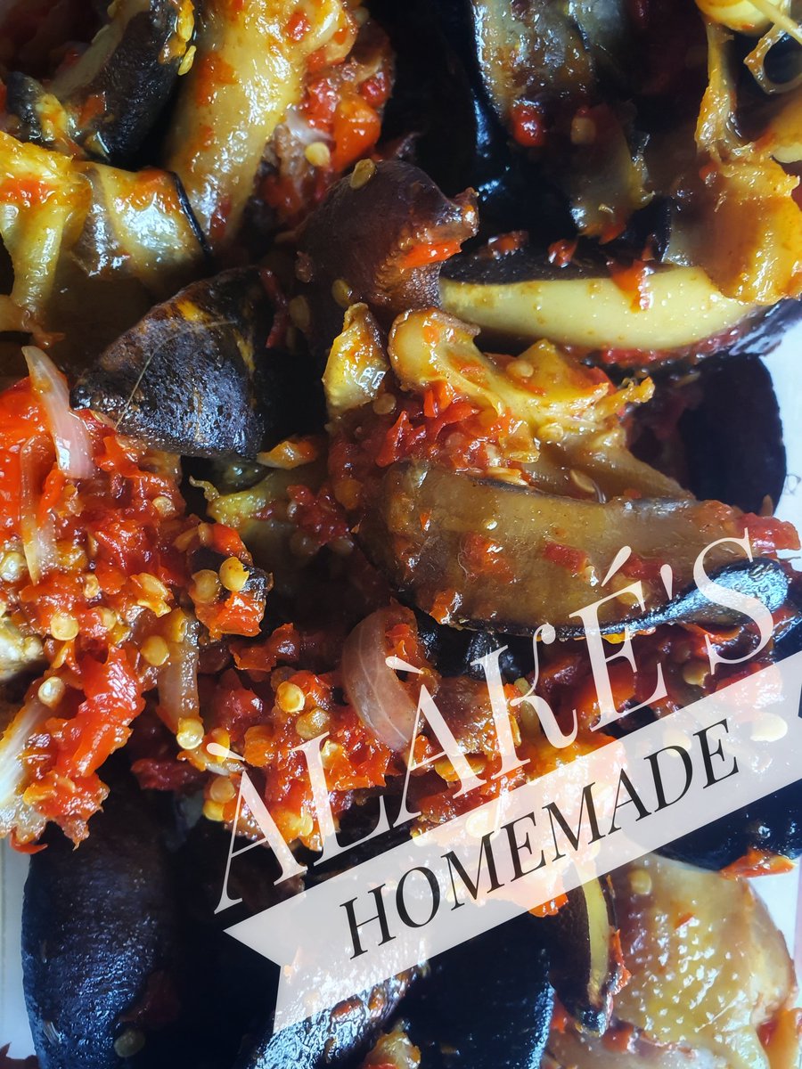 Alakes_Homefood's tweet photo. Good morning tweeps!
We're back from a short break to give you mouthwatering, delicious and affordable home made meals.
PLEASE RETWEET MY CUSTOMER'S ARE ON YOUR TL🙏🏾
@_DammyB_ 
@tolannie_ https://t.co/0QFbzju5YT