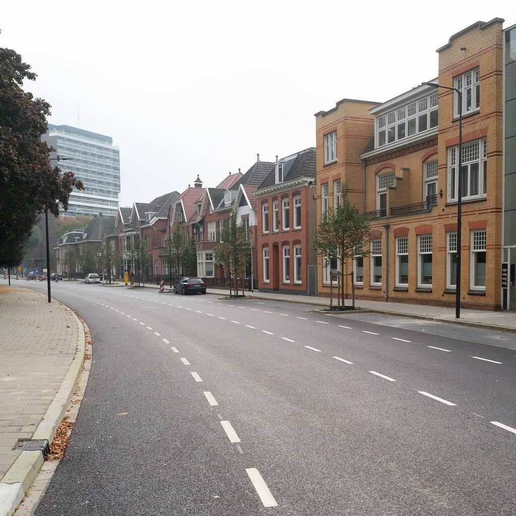 rickwildeman's tweet photo. Ripperdastraat #enschede #indebuurtenschede #ikbenschede #enscheday #enschedecity #stadsvilla #bijont #ripperdastraat #ripperda https://t.co/kBTP8uDbQH https://t.co/isGwRlarIB