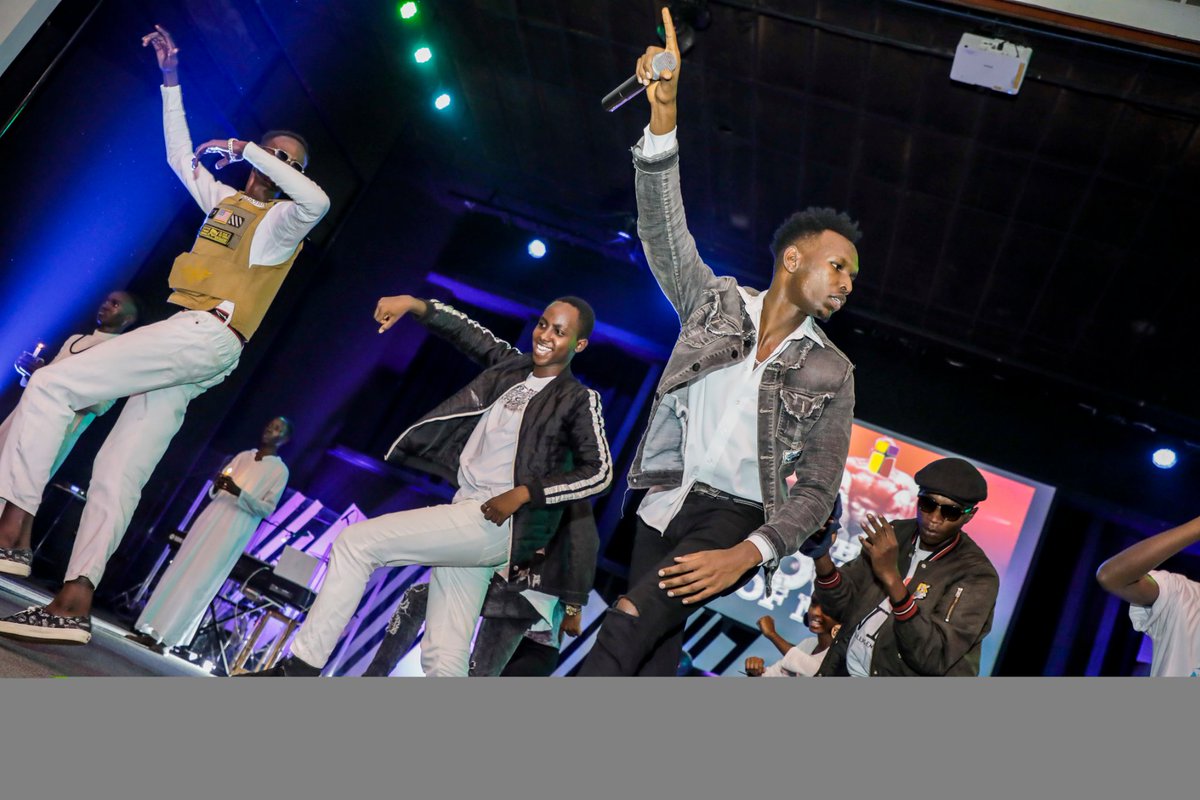 VictoriousTeam7's tweet photo. Aphesis (imbabazi z'Imana) zarampinduye Ubu ndi umukunzi wayo.

#Aphesis #Love #Burundi
#RAP #Gospel #JesusSaves https://t.co/3RBQyPkBlf