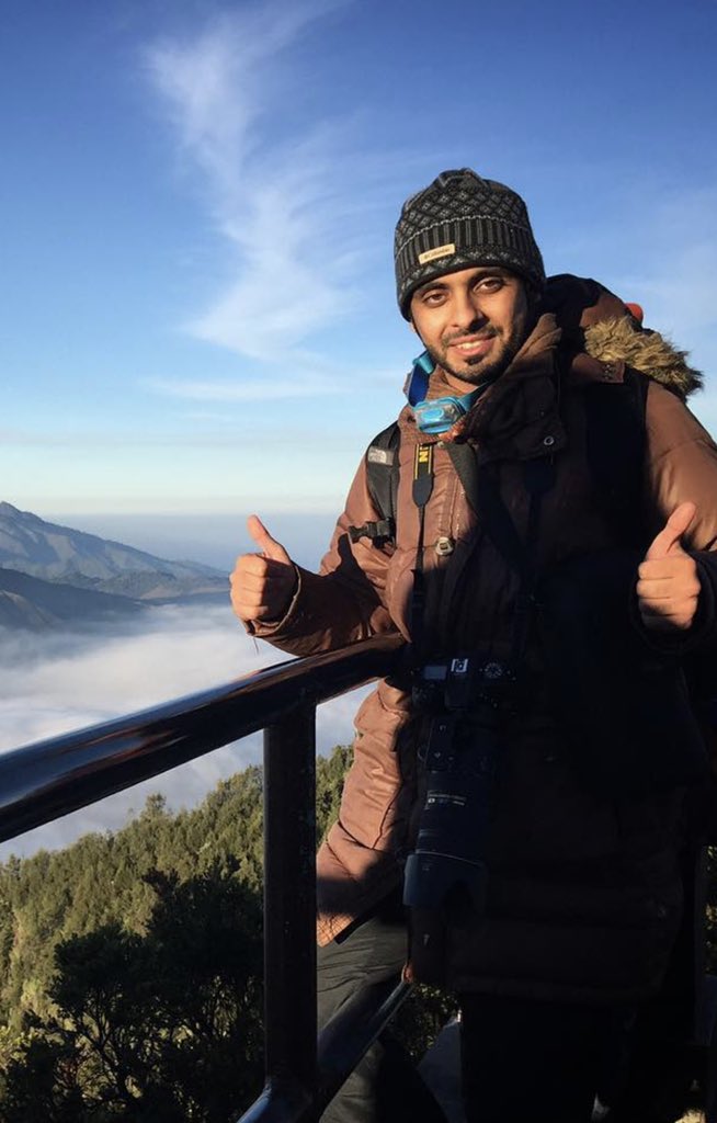 مضت الدُنيا وكأننا فقدناك بالأمس
لعل رحيلك من الدنيا يخبئ لك جنة مارأت عيُن مثلها💔🥀.

عامان من الفقد. 
١٦-١١-٢٠٢٠

الفاتحة.