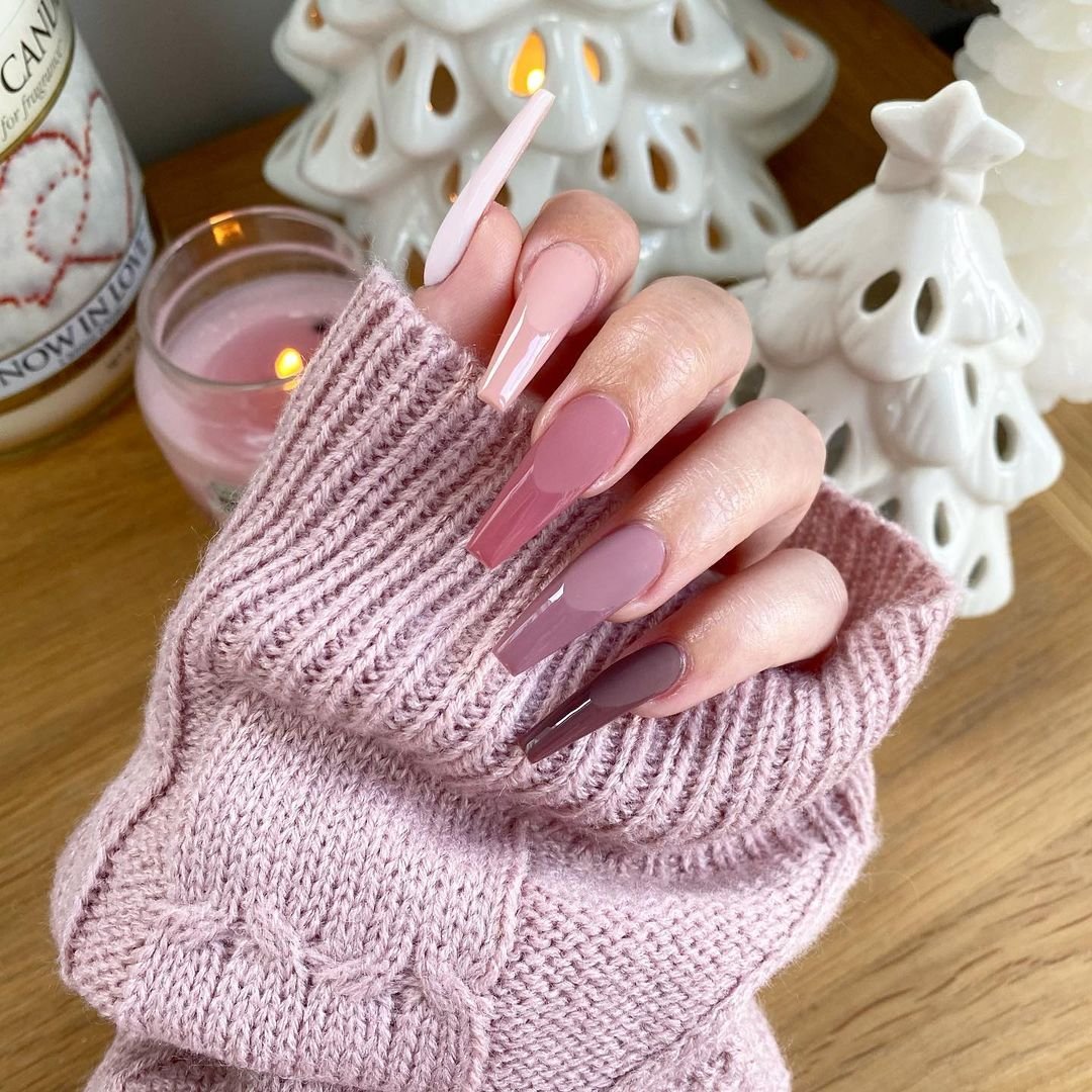 Absolutely obsessed with these colours 😍 How about u??🙊
.
by IG @kimberleycassandra
.
👉🏻bornprettystore.com
#bornprettystore #manicure #nails